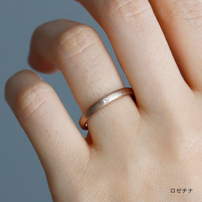 結婚指輪 誕生月木2月 ロゼチナ 着用画像