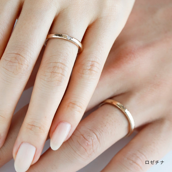 結婚指輪 誕生月木7月 ロゼチナ 着用画像