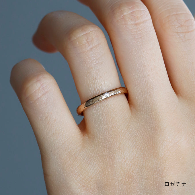 結婚指輪 誕生月木7月 ロゼチナ 着用画像