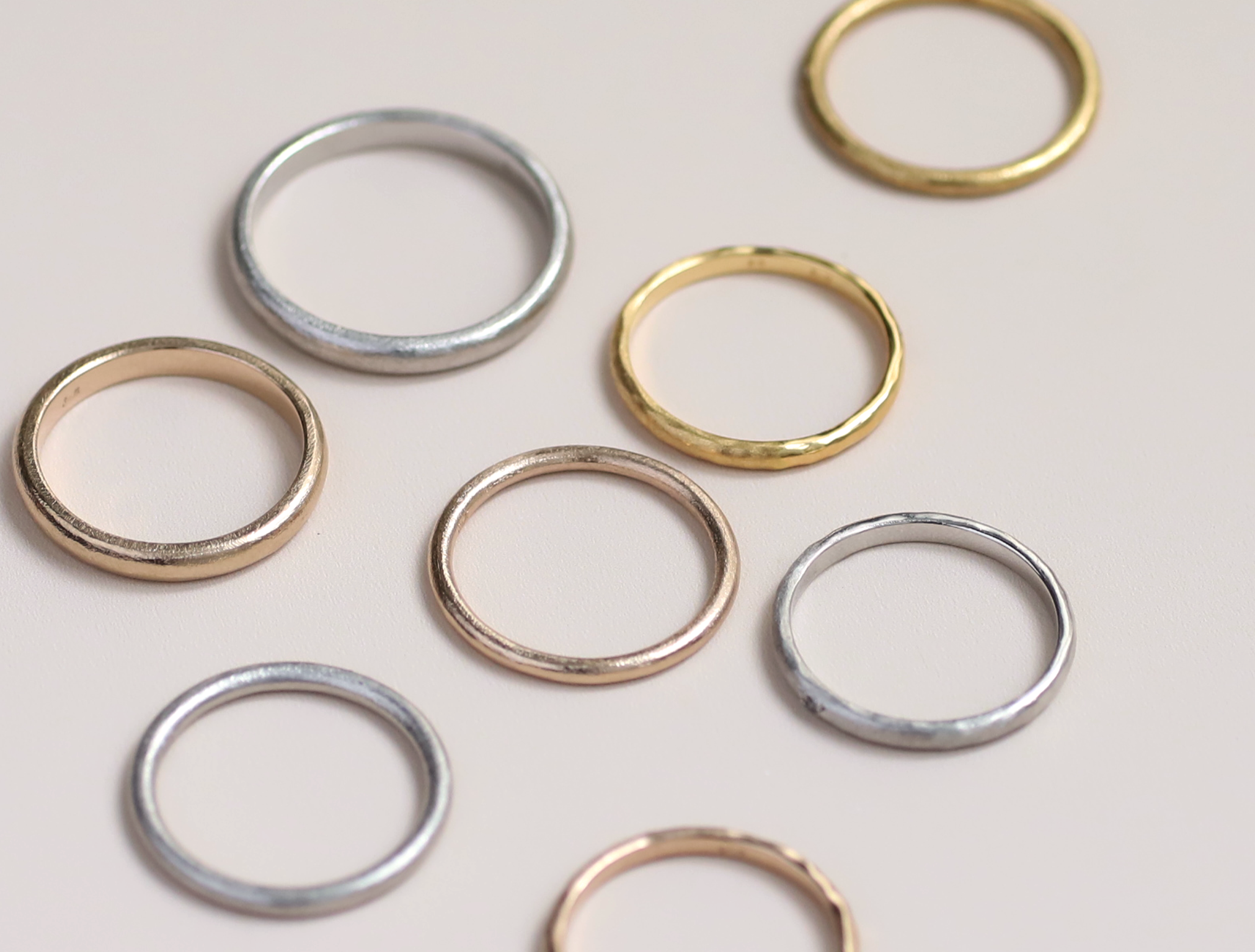 指輪を選ぶ前に知っておきたい、結婚指輪の強度について