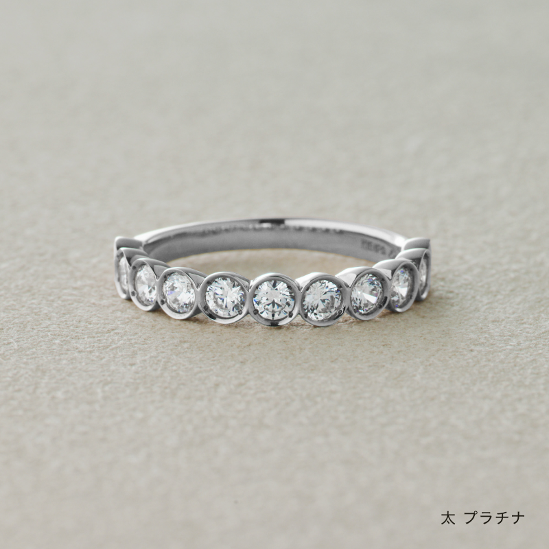 結婚指輪　叶えるベゼル　クリアダイヤ　プラチナ　商品画像