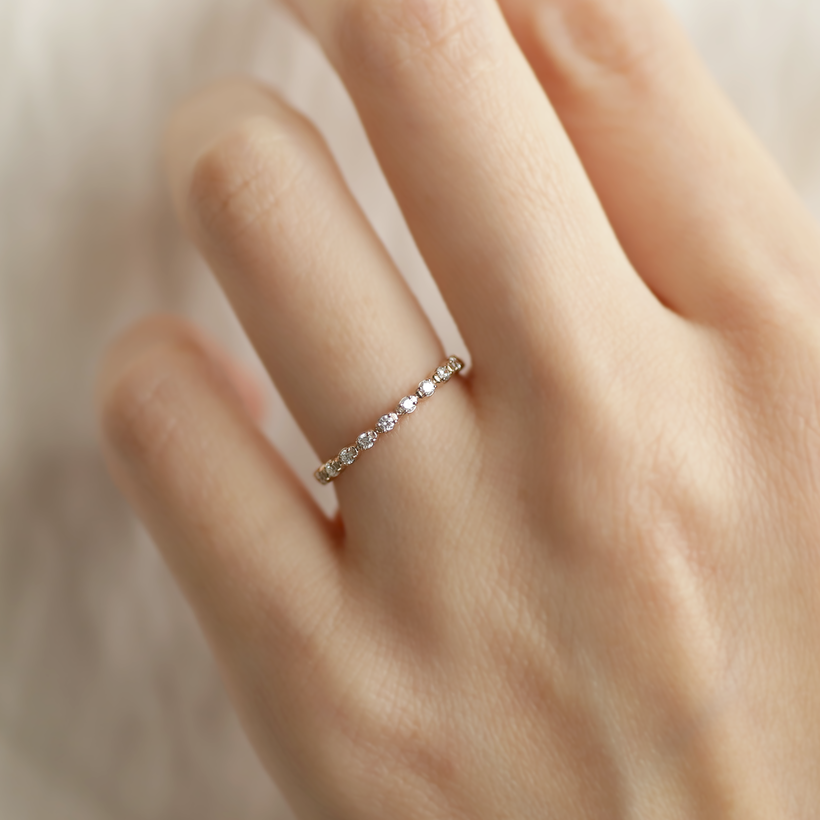 【新作】ANNIVERSARY オーバルハーフエタニティリング