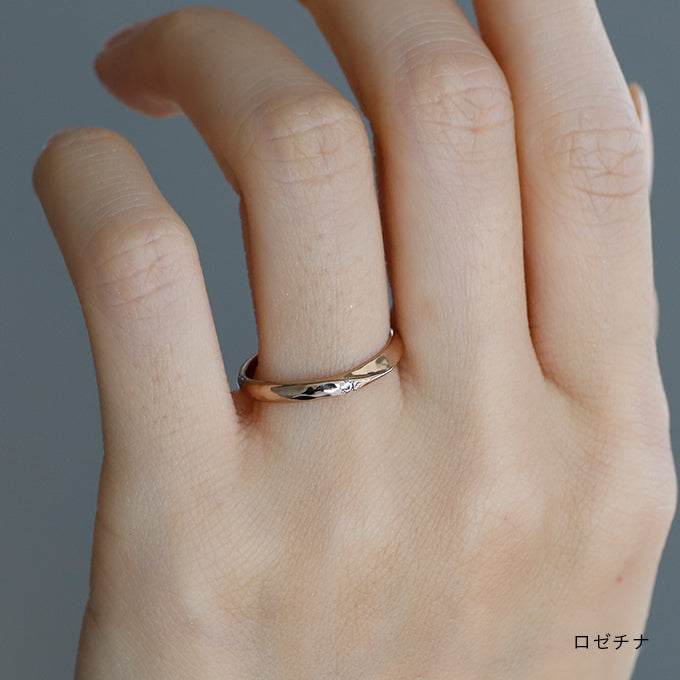 結婚指輪「SESERAGI」せせらぎ　ロゼチナピンクゴールドリング着用画像